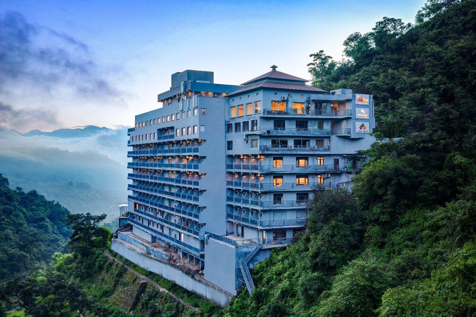 Hotel Mahananda hospitality and accommodation near Neelkanth Mahadev Temple
